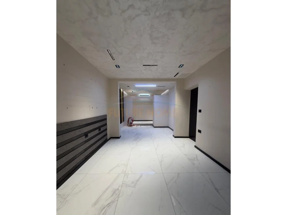 Tirane, jepet me qera ambjent biznesi Kati 0, 85 m² 1.150 € (rruga e kosovareve)