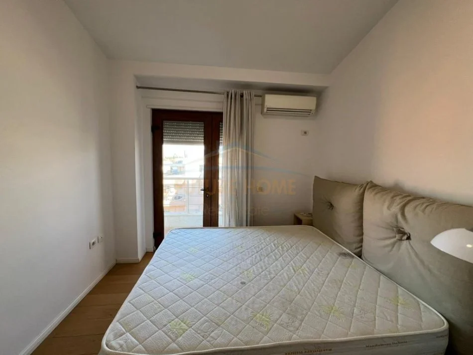 Tirane, shitet apartament 3+1 Kati 2, 108 m² 230.000 € 