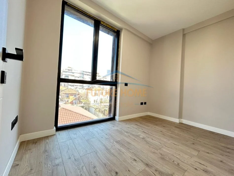 Tirane, jepet me qera apartament 2+1 Kati 2, 73 m² 650 € 