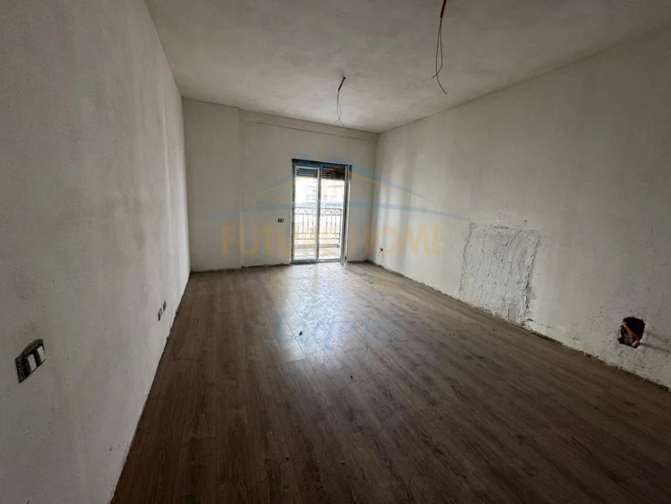 Tirane, shitet apartament 1+1 Kati 1, 85 m² 131.750 € 