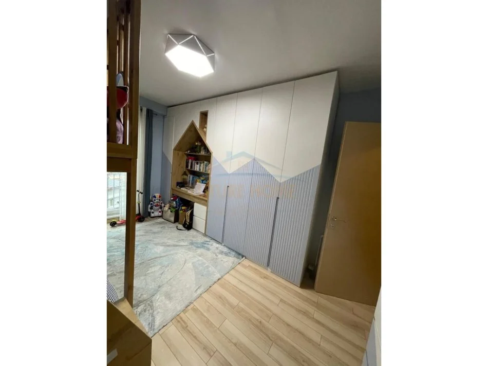 Tirane, shitet apartament 2+1+Aneks+Ballkon Kati 4, 82 m² 212.000 € (QYTETI STUDENTI)