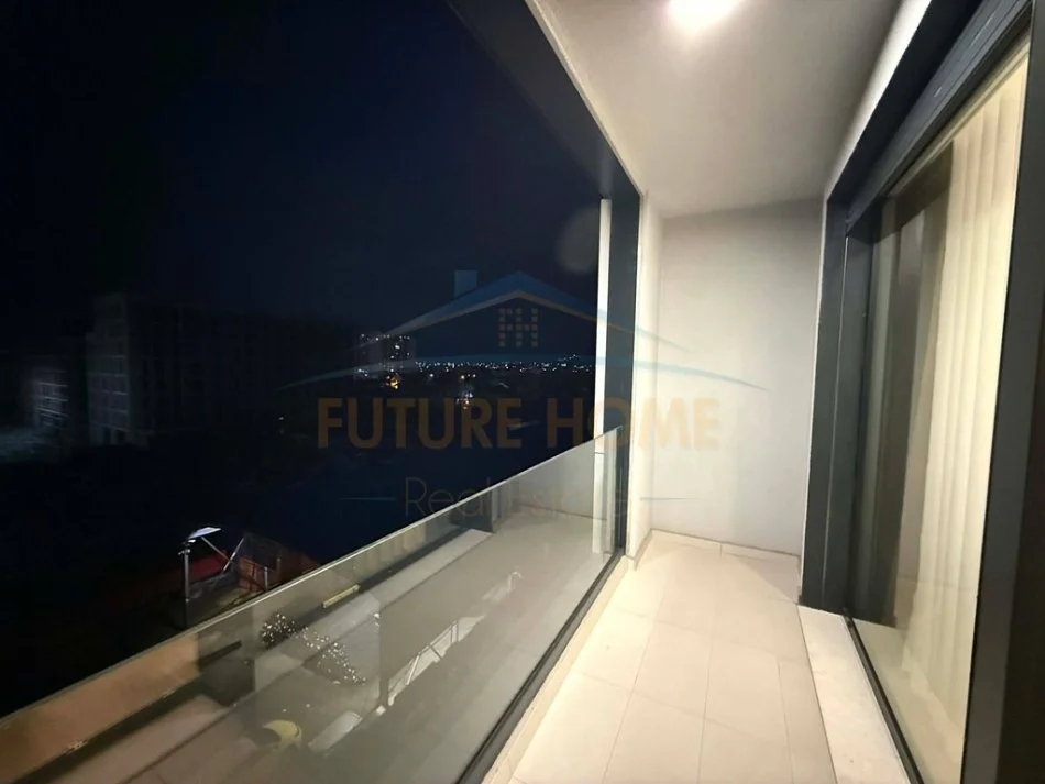 Tirane, jepet me qera apartament 2+1 Kati 4, 117 m² 700 € (Dogana)