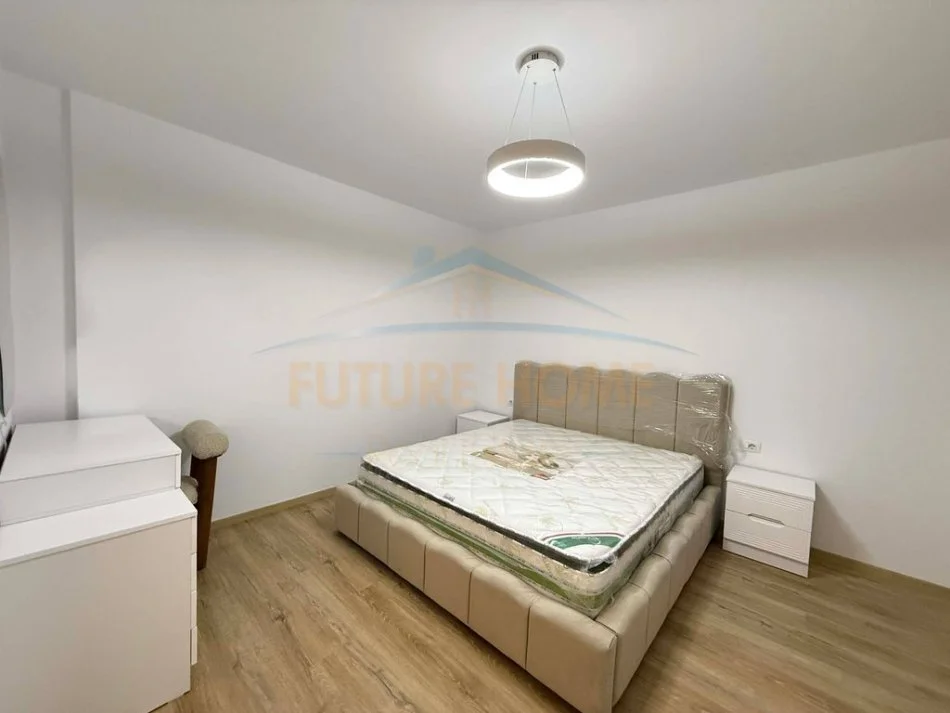 Tirane, jepet me qera apartament 2+1 Kati 4, 117 m² 700 € (Akses Tirana)