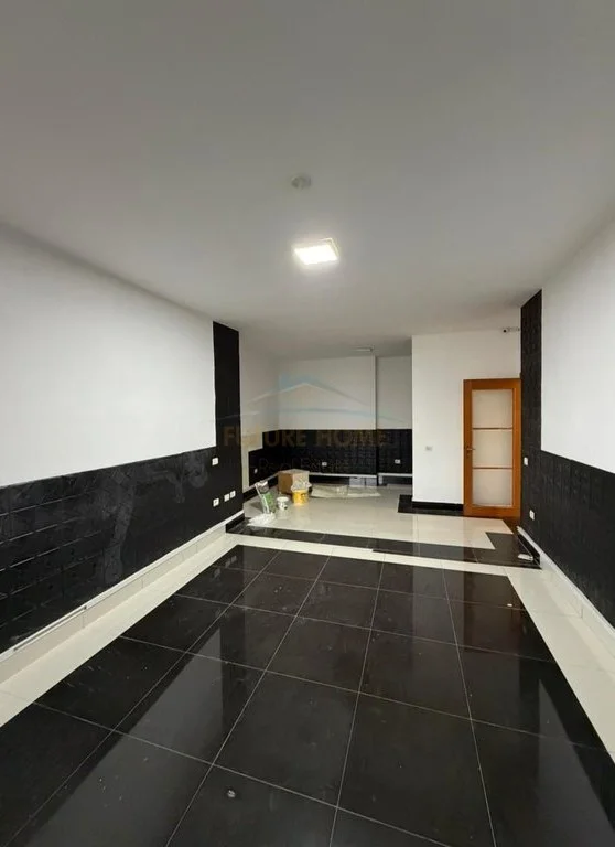Tirane, shitet apartament 2+1 Kati 3, 104 m² 299.000 € (Rruga e Kavajës)