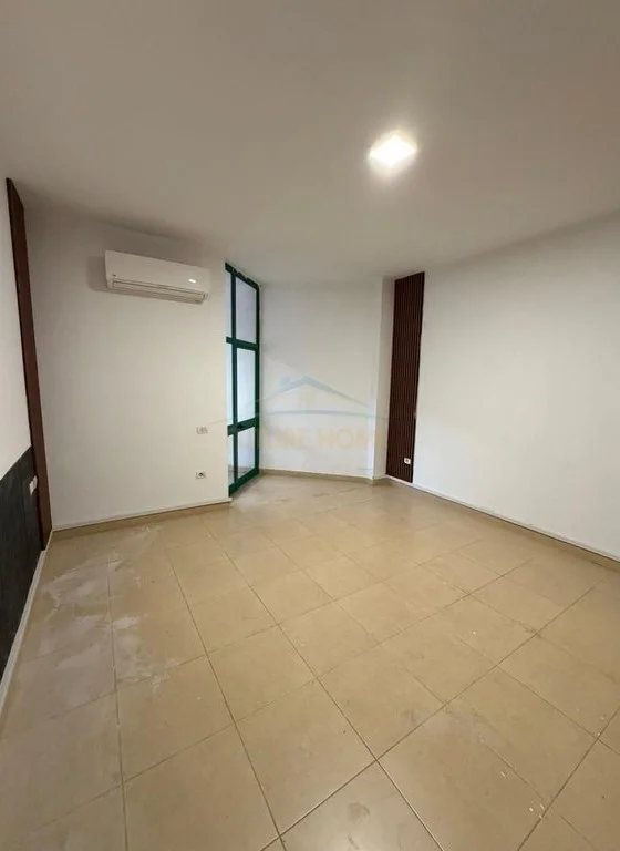 Tirane, shitet apartament 2+1 Kati 3, 104 m² 299.000 € (Rruga e Kavajës)