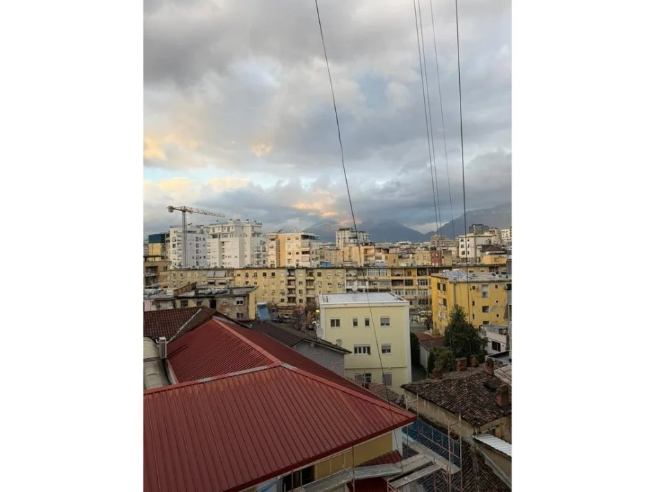 Tirane, shitet apartament 2+1+Ballkon Kati 3, 104 m² 299.000 € 