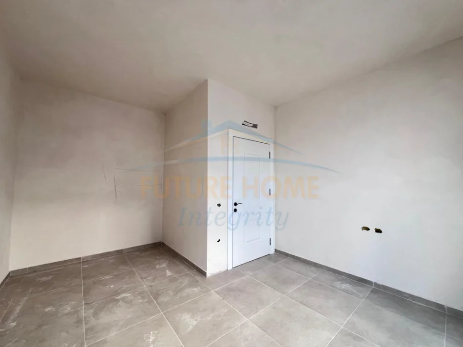 Durres, shitet apartament 2+1+Ballkon Kati 3, 97 m² 116.208 € (Rezidenca Liburna, Golem)