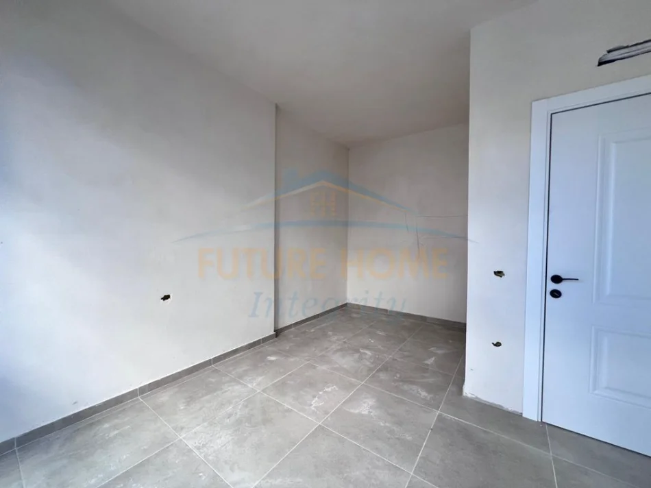 Durres, shitet apartament 2+1+Ballkon Kati 3, 97 m² 116.208 € (Rezidenca Liburna, Golem)