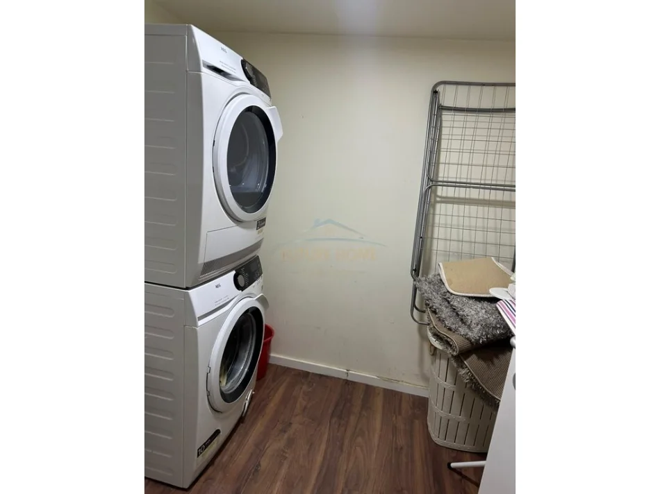 Tirane, shitet apartament duplex 2+1 Kati 0, 115 m² 170.000 € 