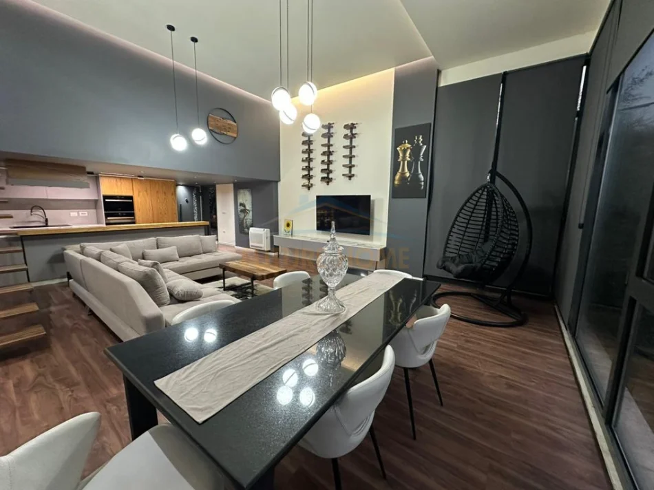 Tirane, shitet apartament duplex 2+1 Kati 0, 115 m² 170.000 € 