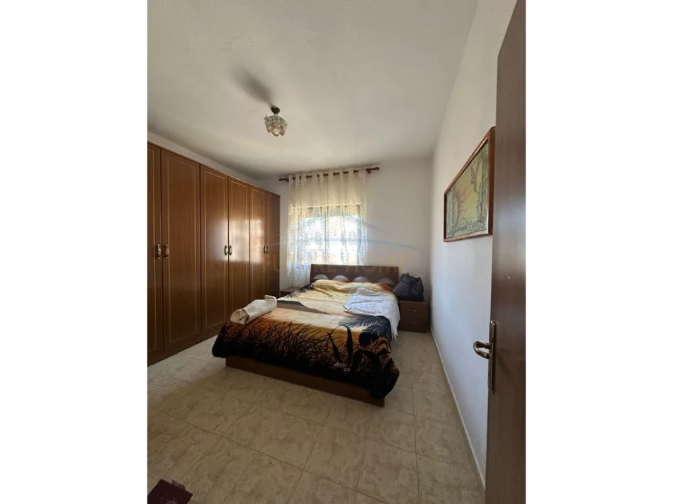 Durres, jepet me qera apartament 1+1 Kati 5, 73 m² 250 € (Spitali Rajonal, Durrës)