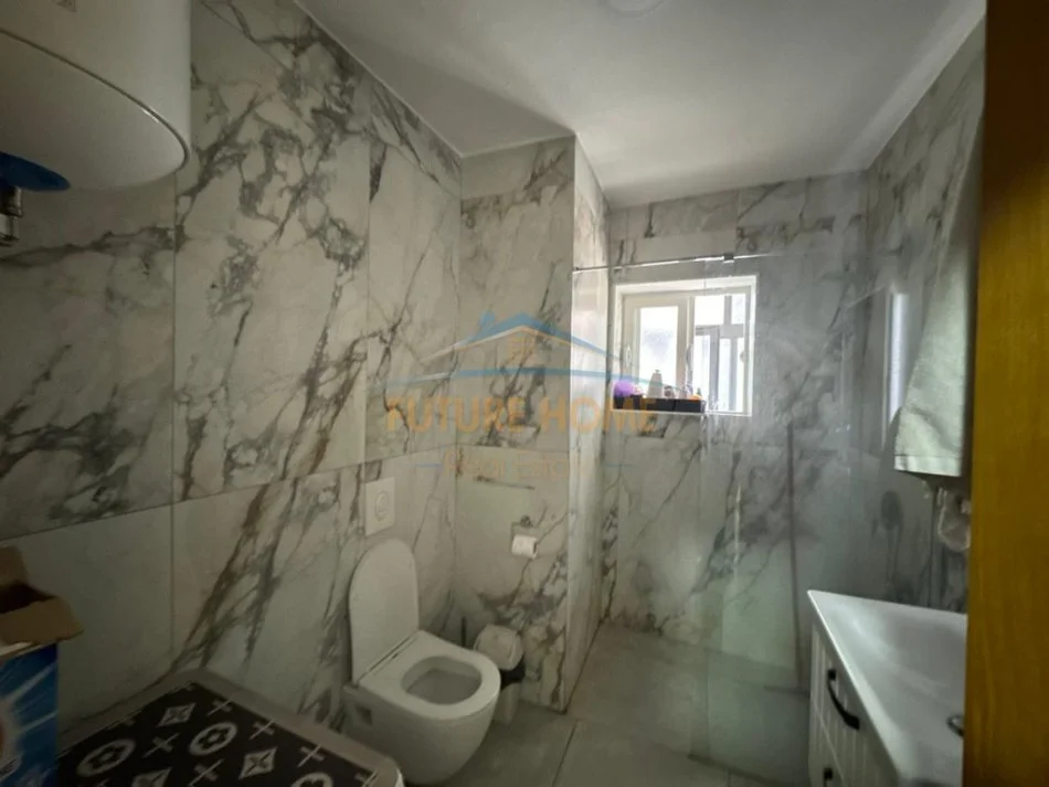Tirane, jap me qera apartament 2+1+Ballkon Kati 1, 76 m² 550 € (LAPRAKE)