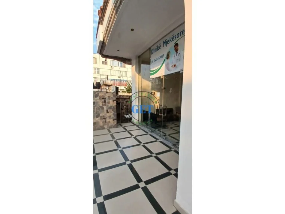 Durres, jepet me qera ambjent biznesi Kati 0, 40 m² 250 € (ISH KENETA , Durres)