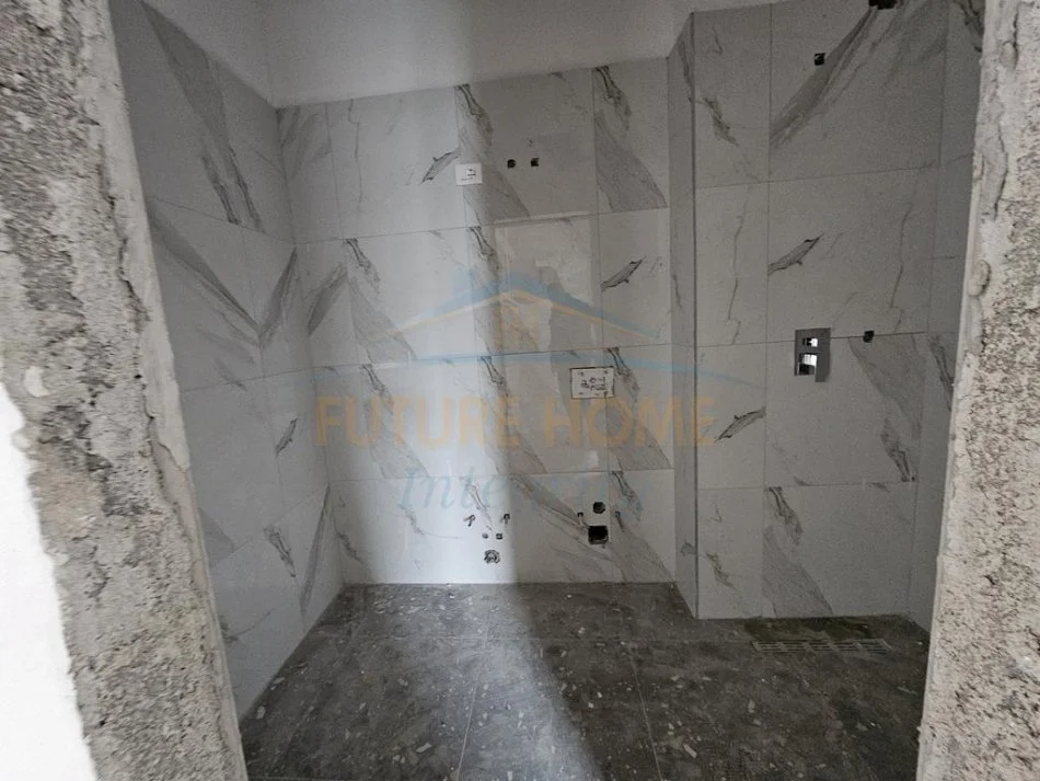 Shitet, Apartament 2+1+2, Kompleksi Tirana Entry II, Tiranë. 120,000 €, AL64414
