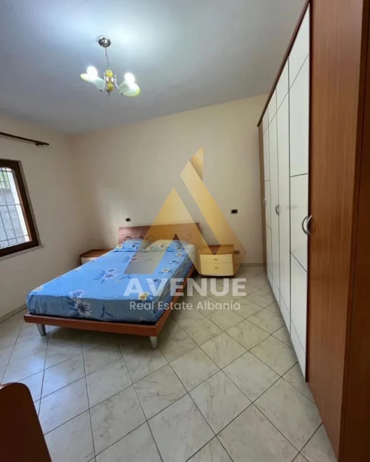 Tirane, jepet me qera Vile 2+1+Ballkon Kati 2, 100 m² 450 € (Rruga Sterio Spase)