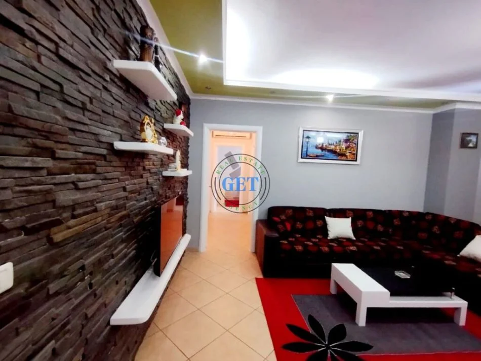 Durres, jepet me qera 2+1+Ballkon Kati 6, 105 m² 400 € (Plazh, Iliria, Durres)