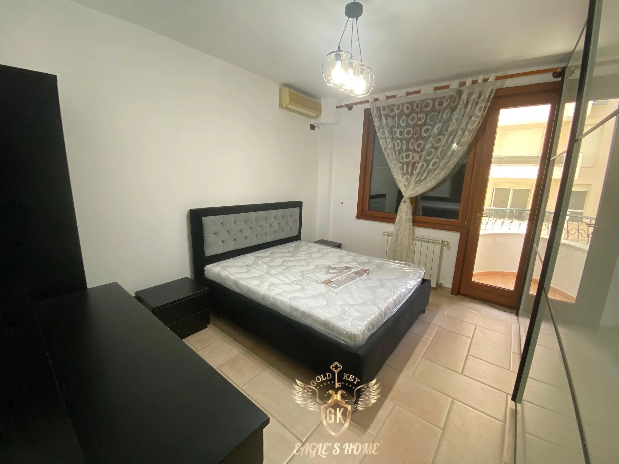 Qera• 2+1+2 me 2 ballkone• Total Mobiluar, me kondicioner dhe kaldajë
🏡Vollga Lagja 1🏡