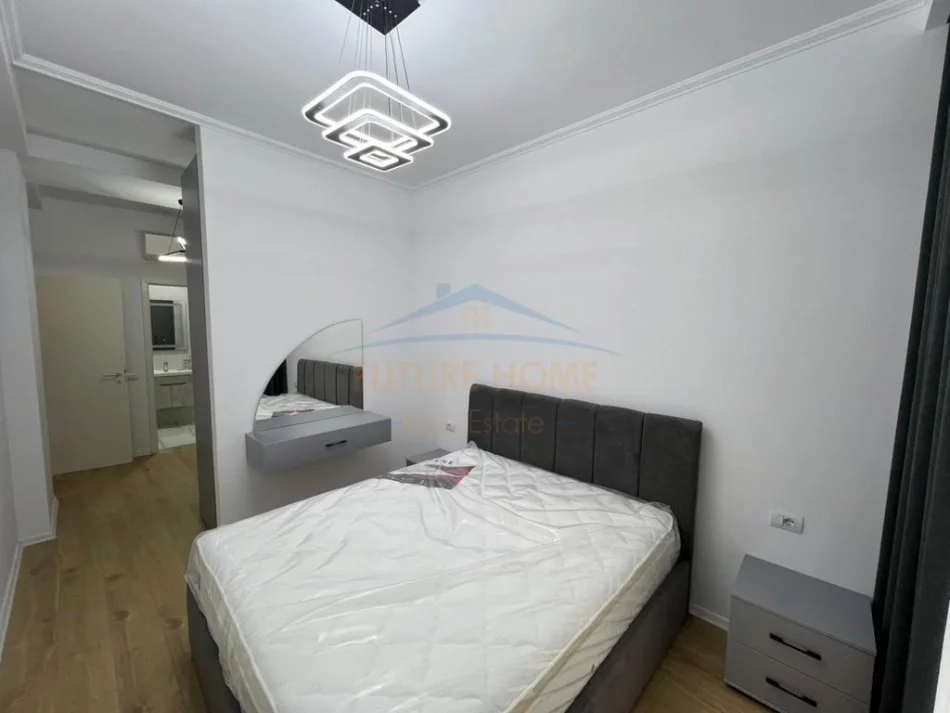 Tirane, jepet me qera apartament 2+1 Kati 4, 105 m² 750 € (Rruga Siri Kodra)