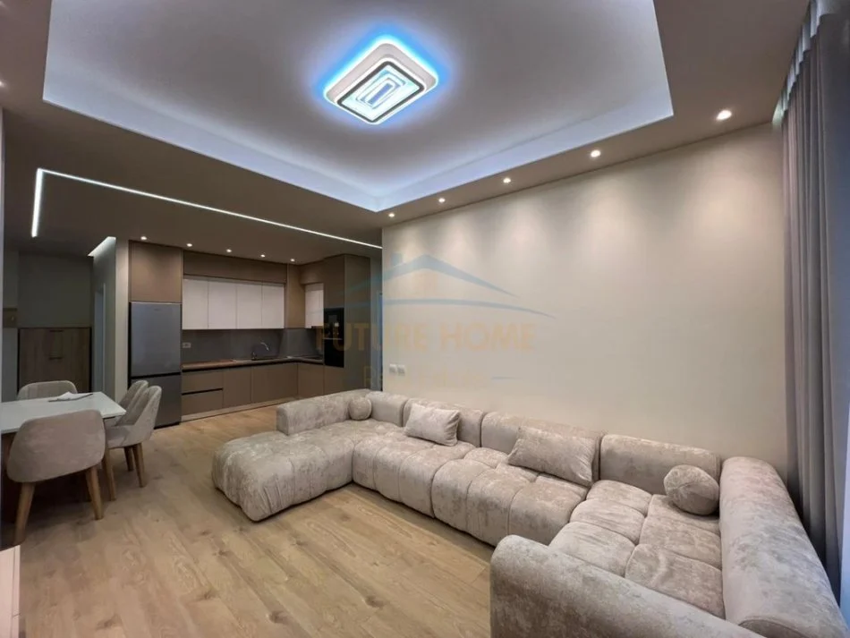 Tirane, jap me qera apartament 2+1+Ballkon Kati 4, 105 m² 750 € (Siri Kodra)