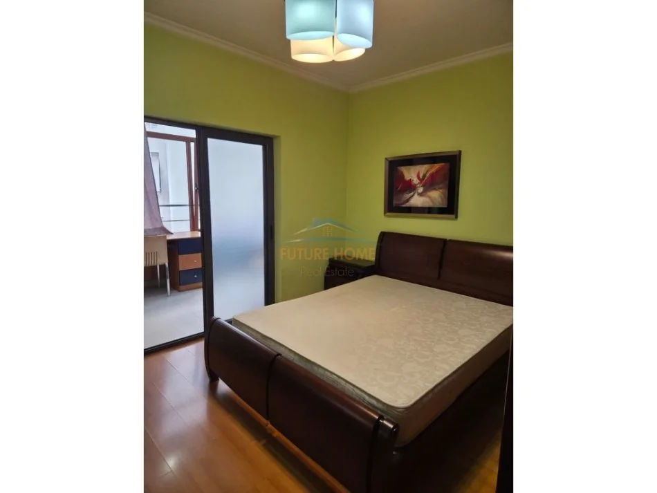 Tirane, shitet apartament 1+1+Ballkon Kati 2, 77 m² 179.000 € (PAZARI I RI)