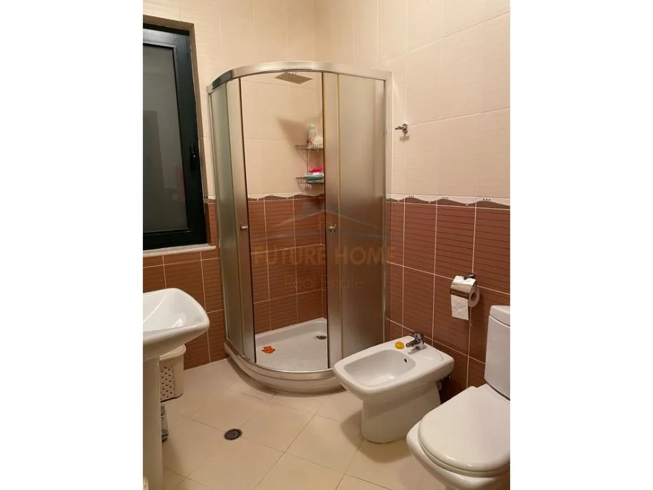Tirane, shitet apartament 3+1 Kati 2, 140 m² 360.000 € (Qerret , Kavaje)