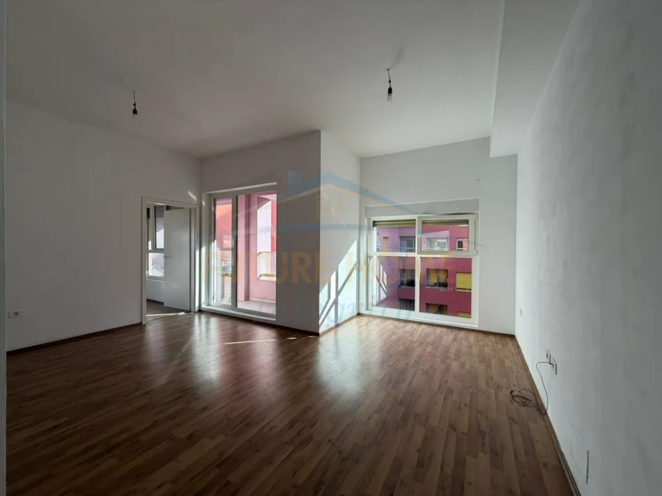 Tirane, shitet apartament 1+1 Kati 7, 70 m² 110.000 € (Kompleksi Mangalem, Tiranë)