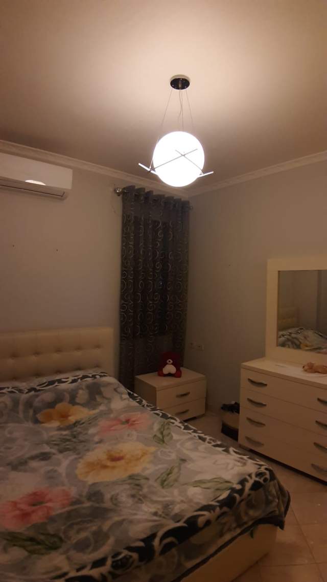Tirane, jepet me qera apartament 2+1+BLK Kati 1, 90 m² 330 Euro
