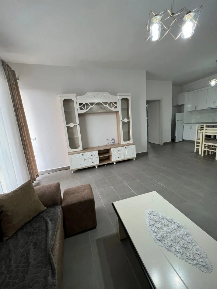 Tirane, shitet apartament 2+1+Ballkon Kati 5, 111 m² 103.000 € (Kamez)