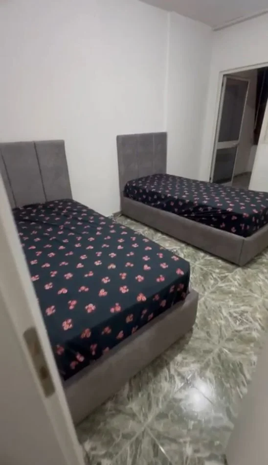 Tirane, jepet me qera apartament 2+1+Ballkon Kati 7, 87 m² 550 € (rruga Din Bosko)