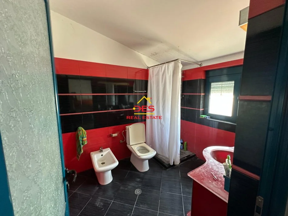 Fier, shitet shtepi Kati 0, 283 m² 180.000 € (Lagjia Sheq i Vogël)