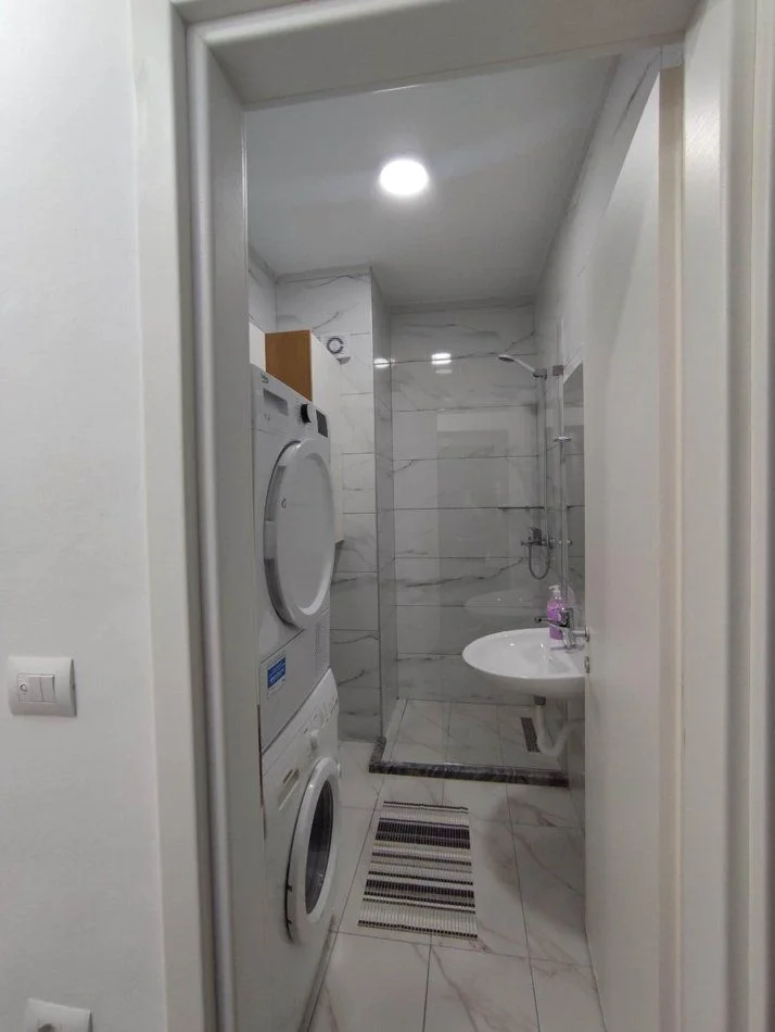 Tirane, jepet me qera apartament 1+1+Ballkon Kati 1, 50 m² 500 € (AMERIKAN 3)