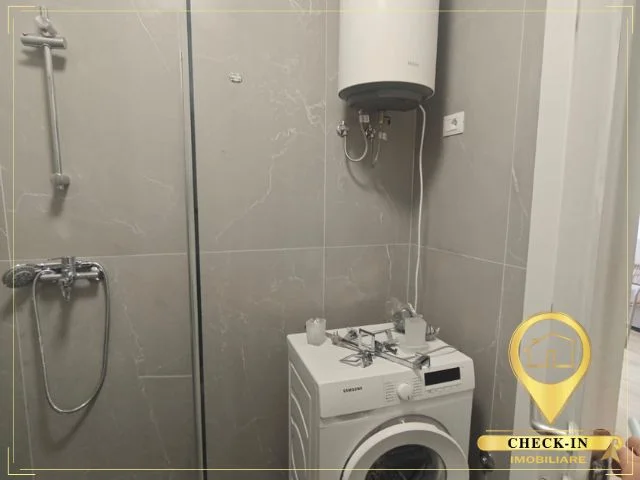Tirane, jepet me qera apartament 1+1+Aneks+Ballkon Kati 2, 57 m² 420 € (Univers City)