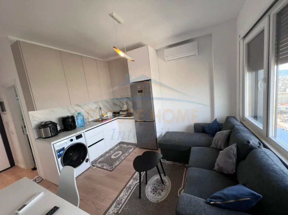 Tirane, jepet me qera apartament 1+1 , 45 m² 500 €