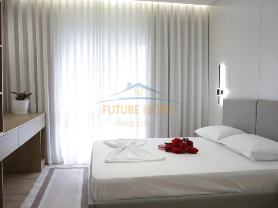 Tirane, jepet me qera apartament 2+1 Kati 4, 101 m² 1.200 € (Zogu i Zi)