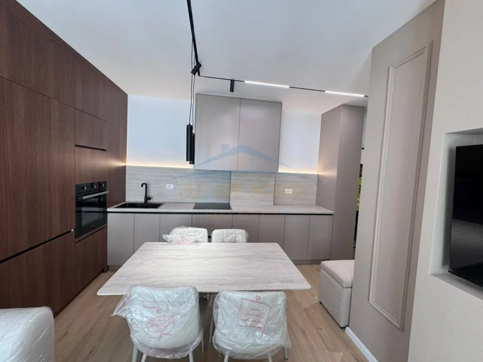 Tirane, shitet apartament 1+1 Kati 6, 62 m² (Ali Demi)