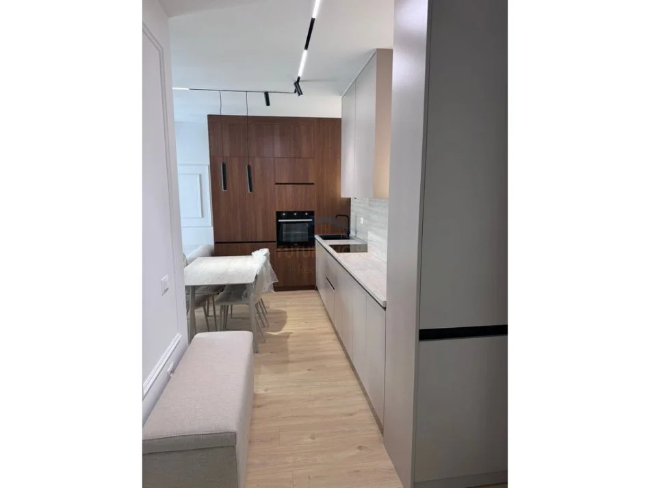 Tirane, shitet apartament 1+1 Kati 6, 62 m² (Ali Demi)