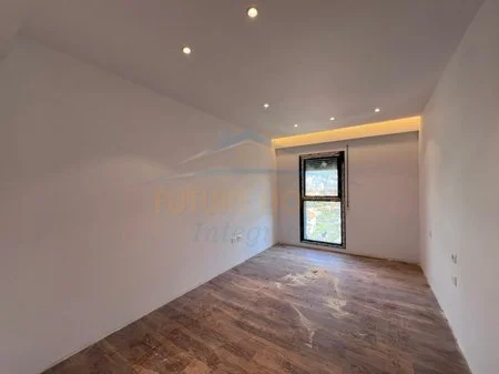 Tirane, shitet apartament 2+1 Kati 8, 102 m² 179.000 € (PORCELAN)