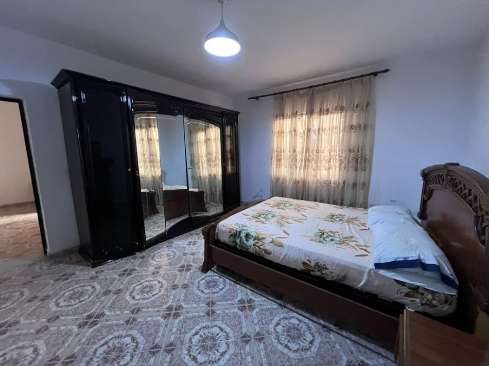 Tirane, jepet me qera apartament 2+1 Kati 1, 110 m² 500 € (Ish Parku i Autobuzave)