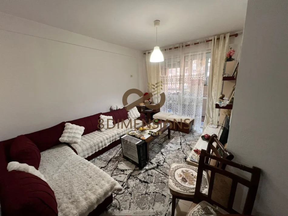 Tirane, shitet apartament 1+1 Kati 4, 77 m² 107.800 € (astir)