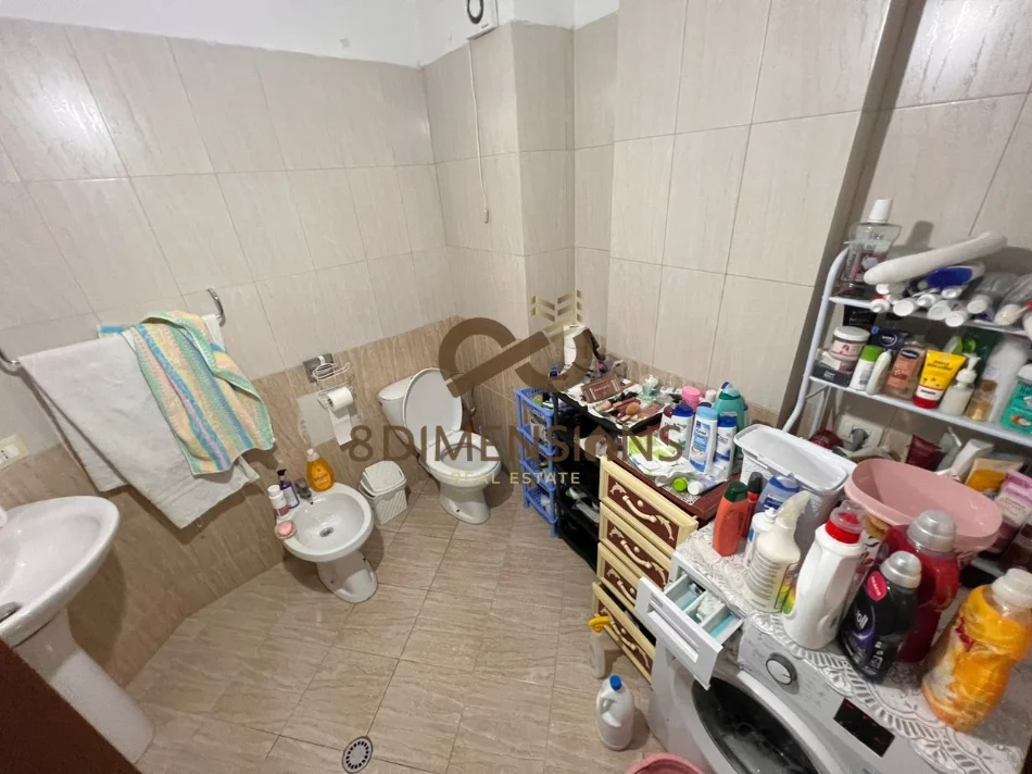 Tirane, shitet apartament 1+1 Kati 4, 77 m² 107.800 € (astir)