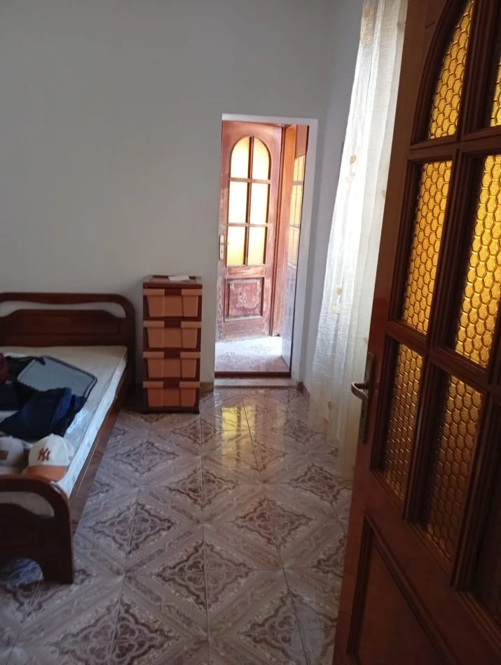 Tirane, jepet me qera apartament 3+1+Ballkon Kati 2, 125 m² 560 € (Rruga "Bardhyl")