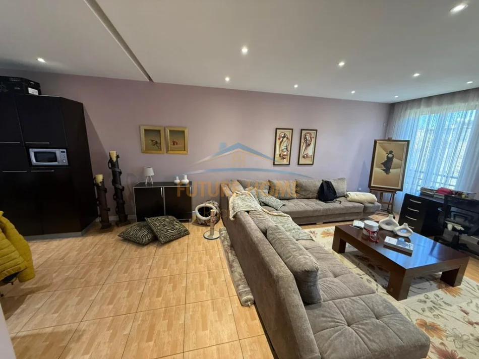 Tirane, shitet apartament 2+1, Kati 4, 105 m² 230.000 € (Zogu i Zi)