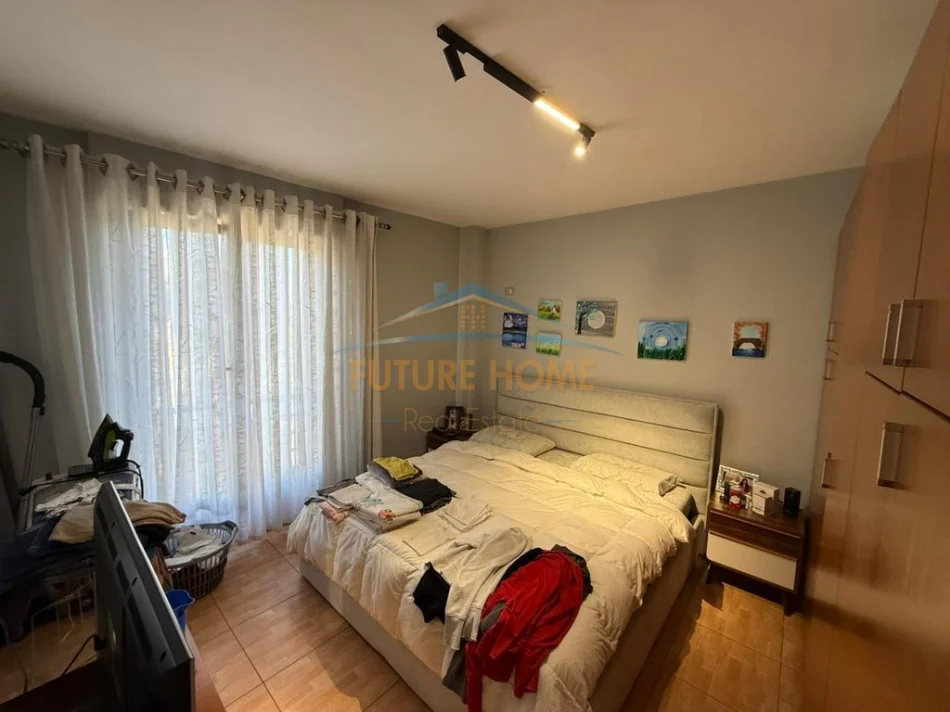 Tirane, shitet apartament 2+1+Ballkon Kati 5, 105 m² 235.000 € (Zogu i Zi)