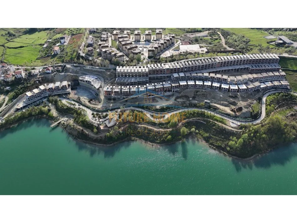 Tirane, shitet Vile 2+1 Kati 1, 127 m² 246.621 € 