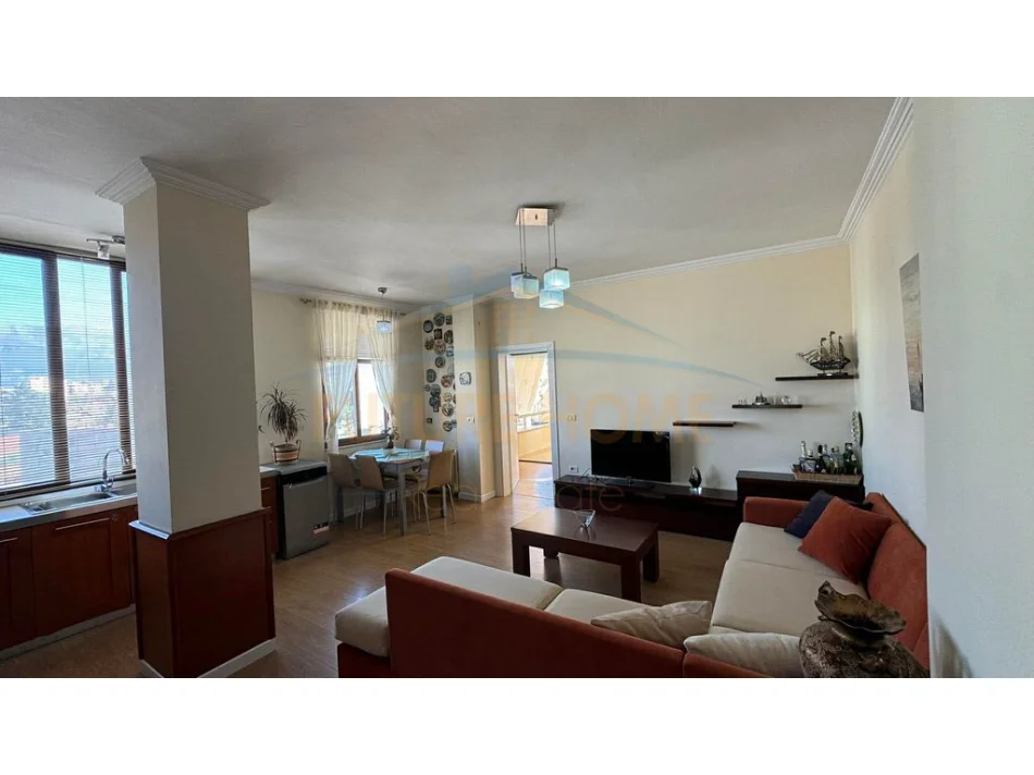 Tirane, jepet me qera apartament 2+1 Kati 6, 90 m² 780 € (21 Dhjetori)