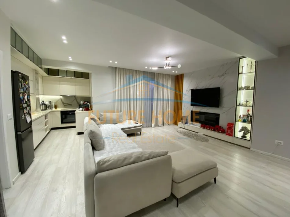 Tirane, shitet apartament 2+1 Kati 6, 110 m² 375.000 € (Prane Stadiumit Dinamo)