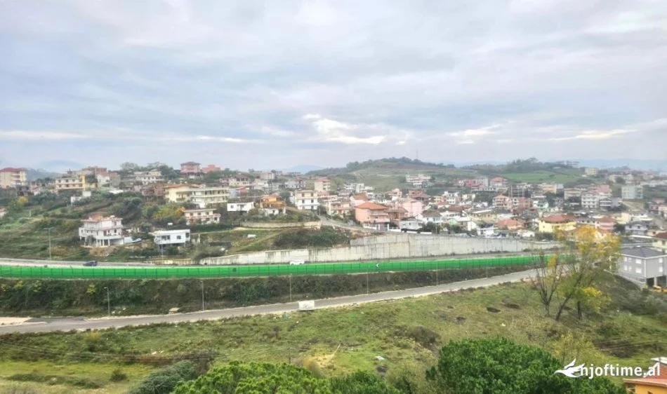 Tirane, shes apartament 2+1 Kati 6, 153 m² 150.000 € (Shkoze)