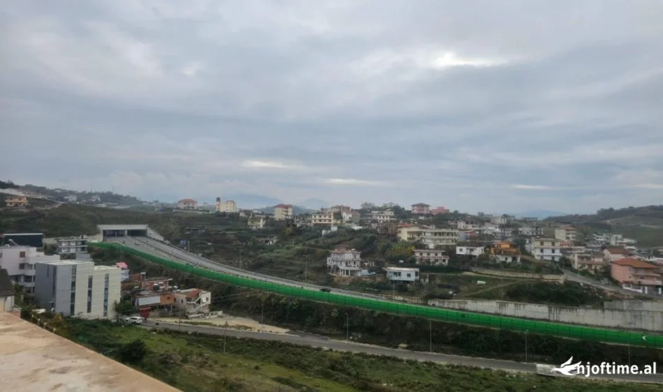 Tirane, shes apartament 2+1 Kati 6, 153 m² 150.000 € (Shkoze)