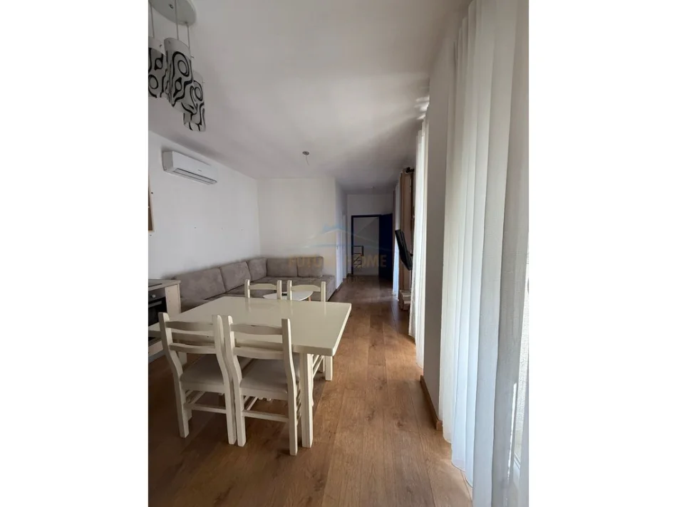 Tirane, jepet me qera apartament 1+1 Kati 4, 51 m² 400 € (Kodra e diellit)