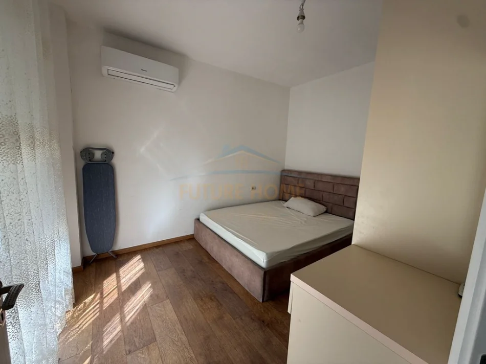 Tirane, jepet me qera apartament 1+1 Kati 4, 51 m² 400 € (Kodra e diellit)